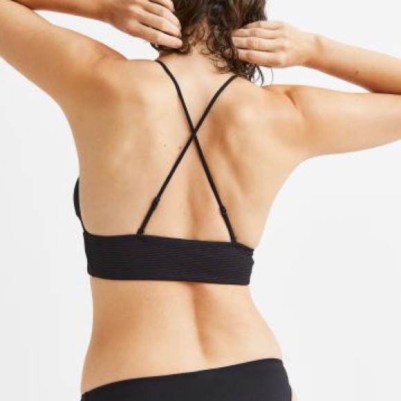 H&M Triangle Bikini Top - Picture 3 of 8